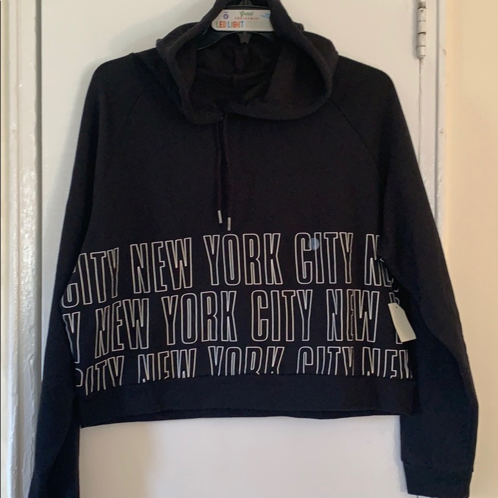 🎈Oversized crop hoodie NWT